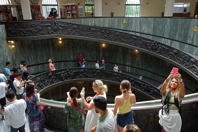 Guided Tour of Vatican Museums and Sistine Chapel - Meeting Point Reality Check: How Logistics Impact Your Day