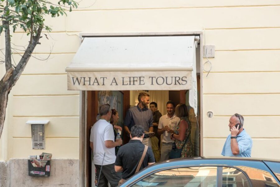 Vatican: Early Entry to Museums, Sistine Chapel & St Peter's - Getting there: the Via Santamaura meeting point and timed entry reality