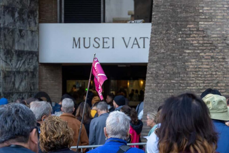 Vatican Museums & Sistine Chapel Skip-the-Ticket-Line Tour - Partner entrance and timed flow: how you avoid the worst of it