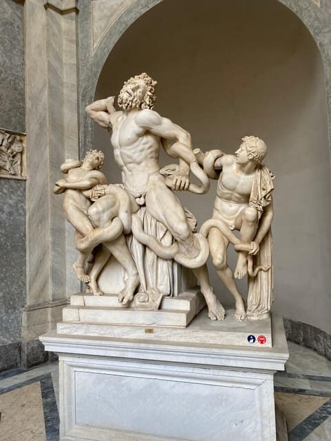 Vatican Museums, Sistine Chapel Tour with St Peter's Access - Via Tunisi Check-In, Security, and the Real Meaning of Fast-Track