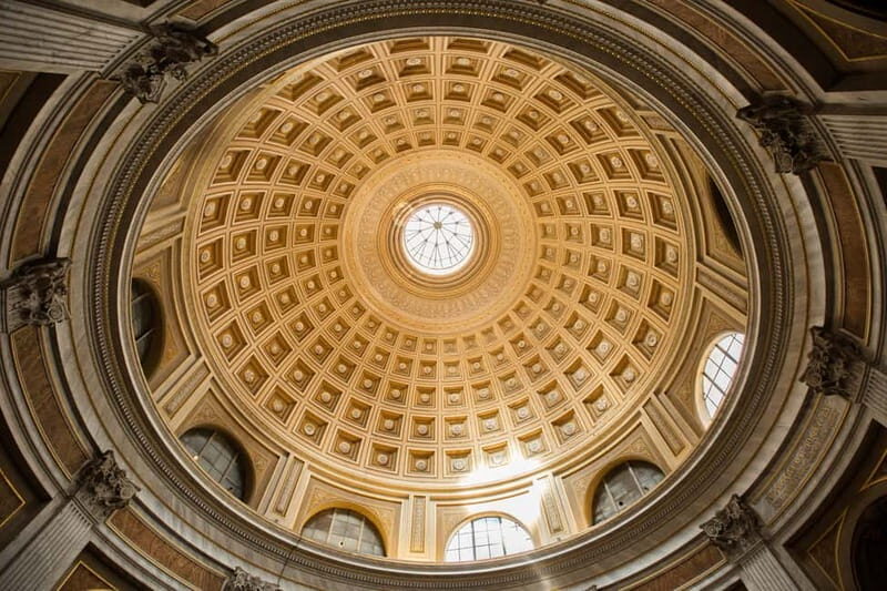 Vatican, Sistine Chapel & St. Peter's Skip-the-Line Tour - Sistine Chapel and St. Peter’s: two different kinds of awe