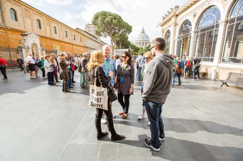 Vatican, Sistine Chapel & St. Peter's Skip-the-Line Tour - Getting to the meeting point at Ottaviano (and finding the group fast)