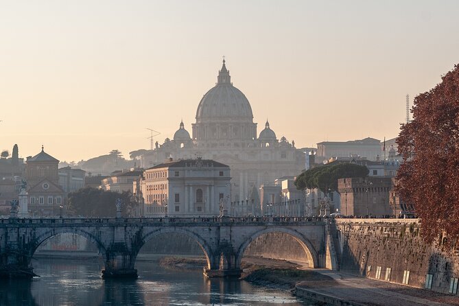 Vatican Semi Private Tour with Access to Museums & Sistine Chapel - Vatican Museums: a guided route that keeps you from wandering